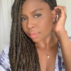 Meet your Posher, Carla